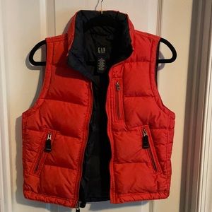 Gap Unisex puffer vest | medium
